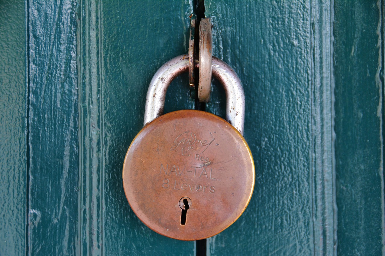 locked-door-with-key