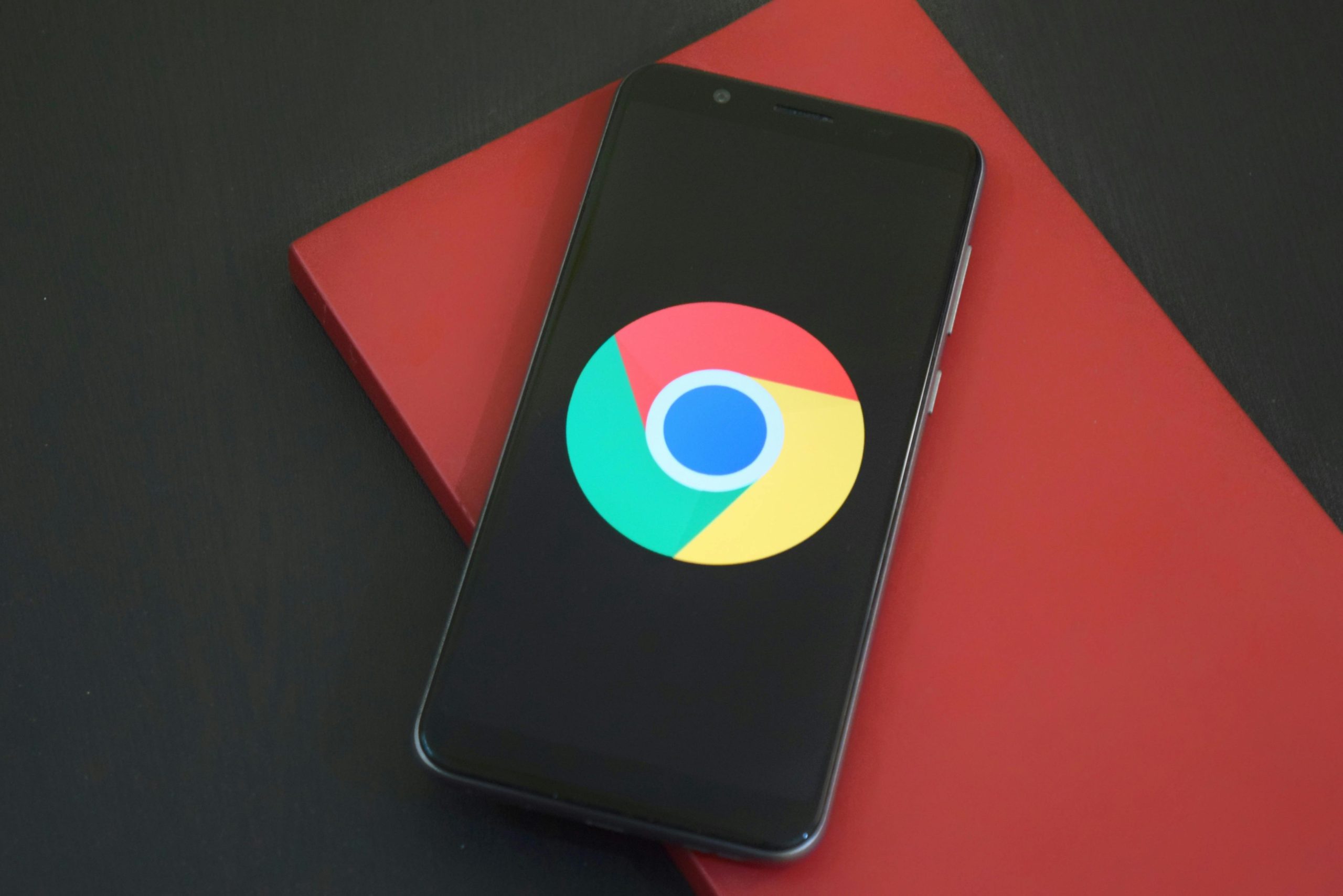 chrome logo on phone